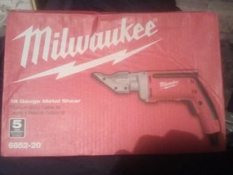 Milwaukee electric shears