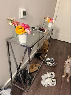 Entryway table