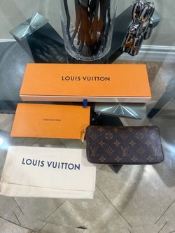 Louis Vuitton Monogram Zippy Wallet $550