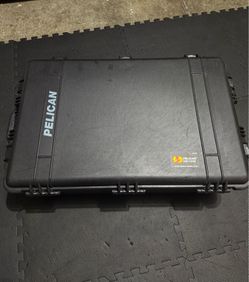 Pelican 1650 Protector Case w/ Foam – Waterproof Heavy Duty Hard Case