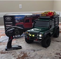 Traxxas TRX-4 Land Rover Defender 1:10 4WD Electric RTR Crawler Lights Green