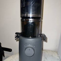 Hurom H310 Slow Juicer – Compact & Powerful  Price: $220 (Orig. $399)