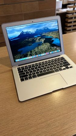 Apple MacBook Air 13” i5/8GB/256B GB FLASH STORAGE $180