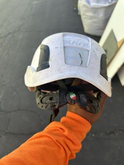 Casco Para Construcción Marca Kask En Buenas Condiciones