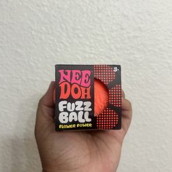 NeeDoh Fuzz Ball Flower Power 🌸🧡