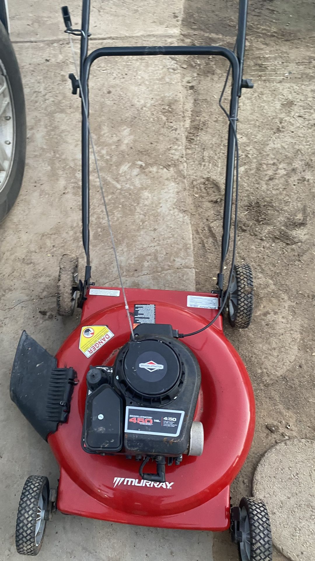Murray push lawn mower with a Briggs & Stratton 450 Series engine