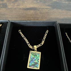 Figaro chain - Abalone Shell