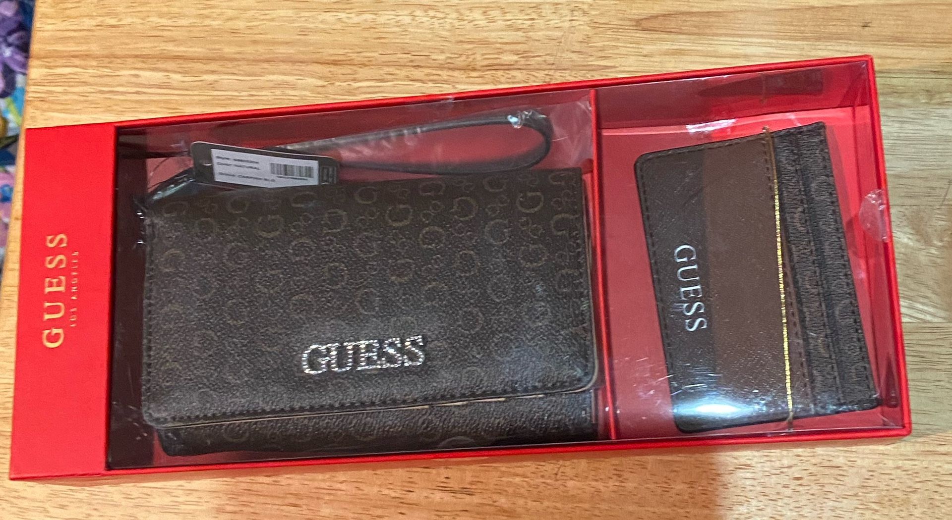 Guess Wallet & Card Holder Gift Set