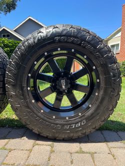 8 Lug Nut Rims & TIRES/ Rines & LLANTAS De 8 birlos (8x180) Size: 20”