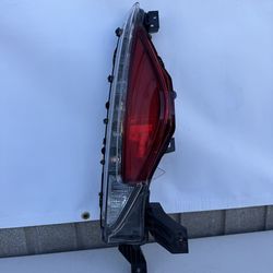 2017 2018 2019 2020 2021 2022 TOYOTA PRIUS PRIME REAR BUMPER LOWER TAIL LIGHT TAIL LAMP TAILLIGHT REFLECTOR LEFT DRIVER SIDE LH OEM USED ORIGINAL