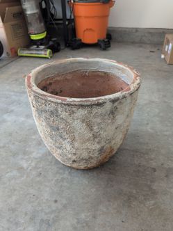 Ceramic gardening pot