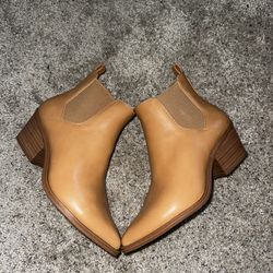 Low Boots Size 7