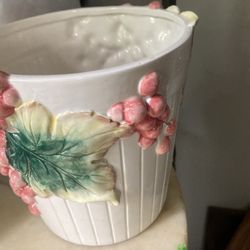 Large RCPC Flower Pot W/ Berry Design