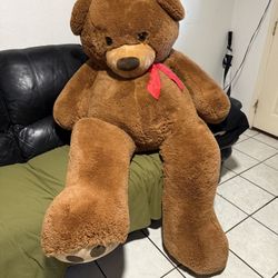 6FT VALENTINES BEAR
