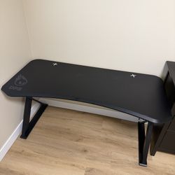 DPS Gaming Desk