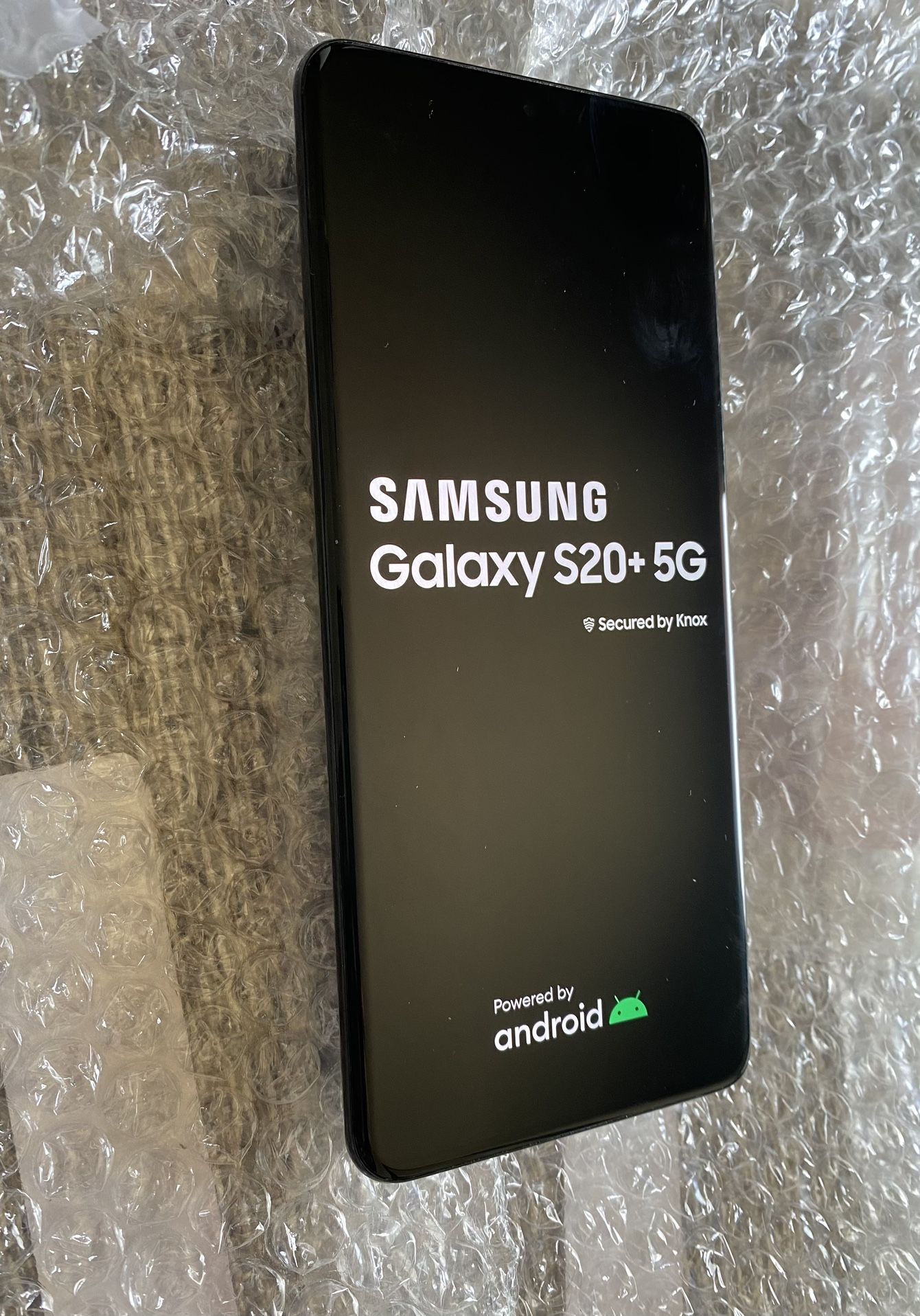 Samsung Galaxy s20 plus 5G 128 gb unlocked with store warranty for
