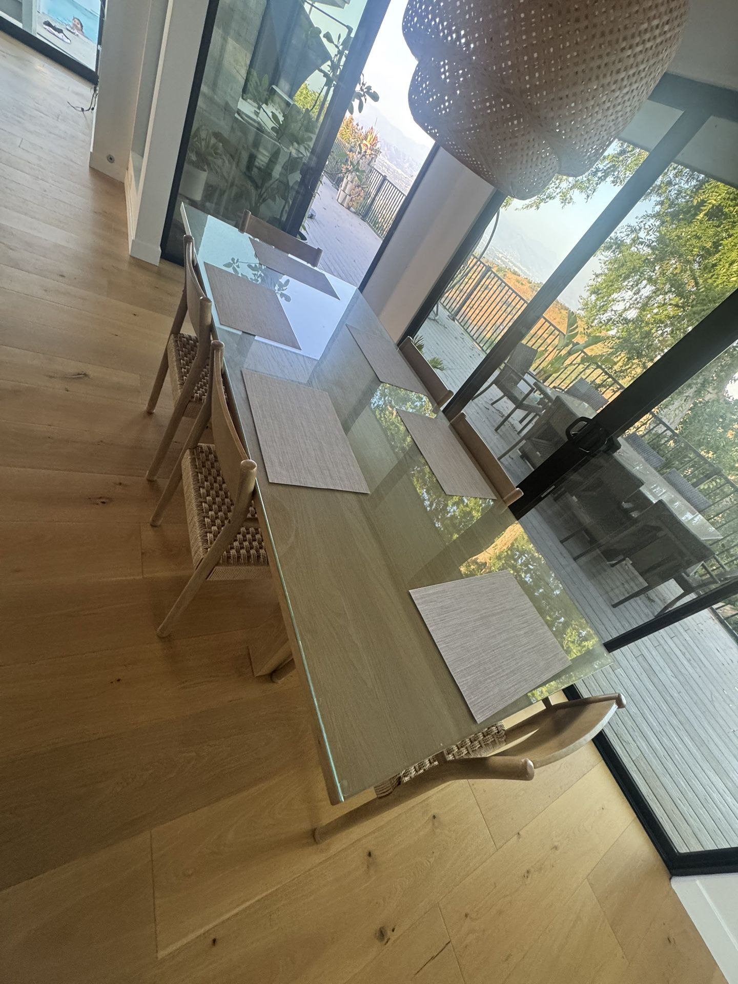 Dinning Table