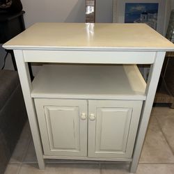 Nightstand 