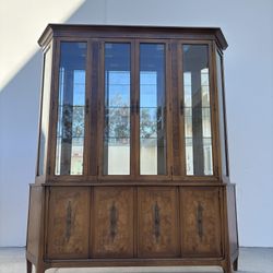 Stunning MCM  R way Hutch