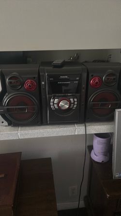 Stereo with remote