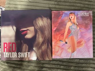 Taylor swift vinyl and eras tour book