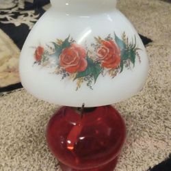 Vintage Lamplight Farms Oil Lamp With Milk Glass