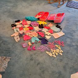 AMERICAN GIRL AND OUR GENERATIONS CLOTHES , DOLL CASES AND MISC. SEE DESCRIPTION 