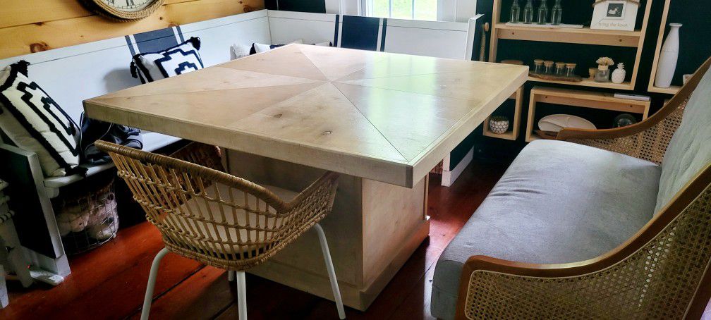 Square Dining Table 