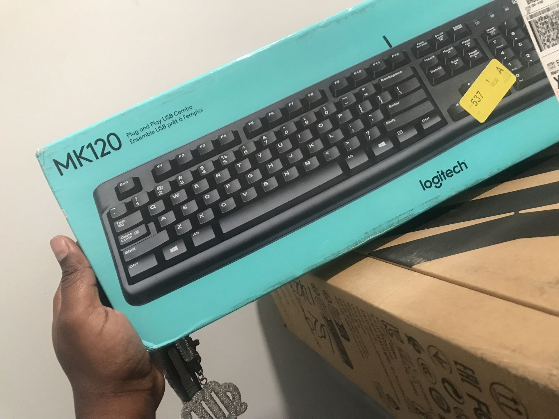 Logitech keyboard  And Mouse For Sale 