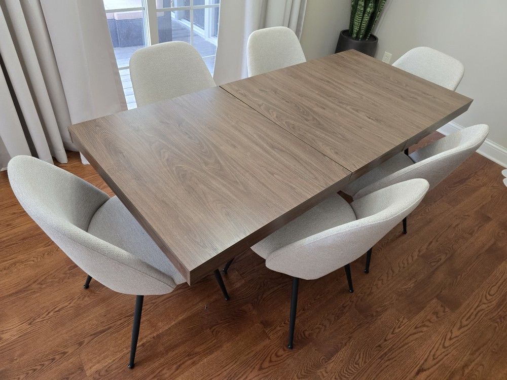 Modern Extendable Dining Table with Metal Base