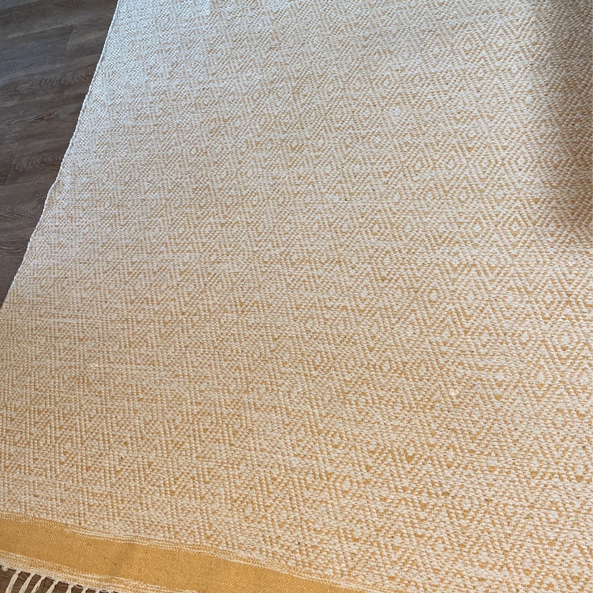 Medium Carpet