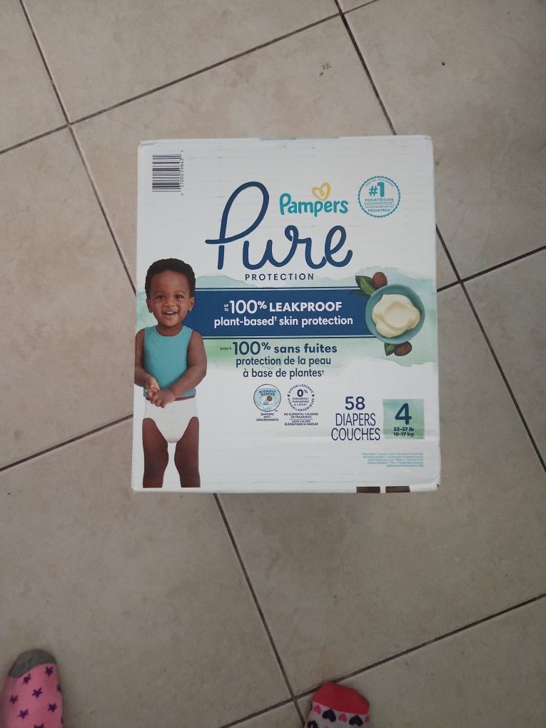 Pampers Pure Protection Diapers Size 4 W Wipes