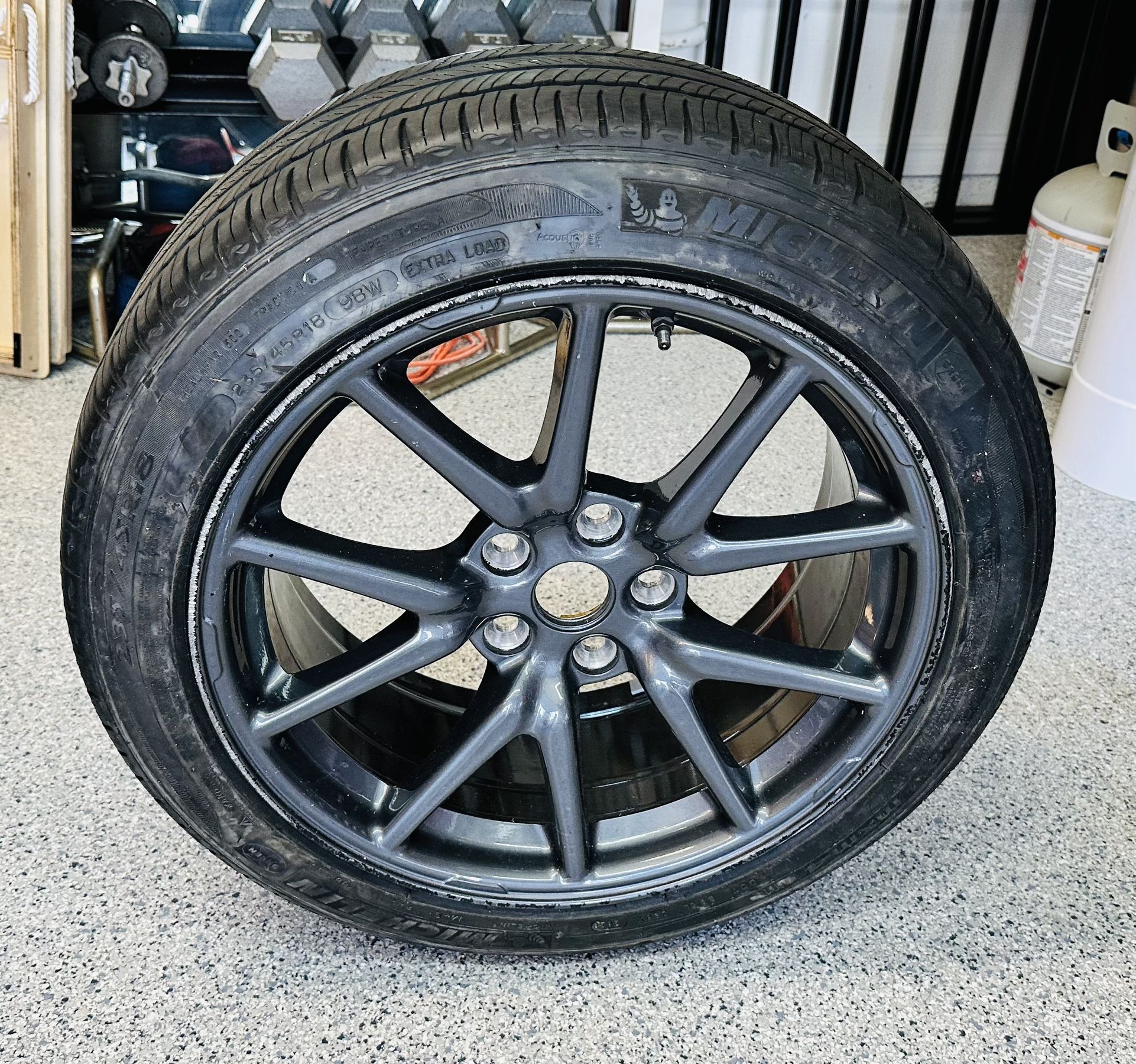 Tesla Model 3 Tire & Rim (original) Can Be Used As Spare