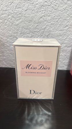 Miss Dior perfume