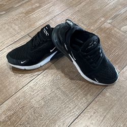 Nike Air 270