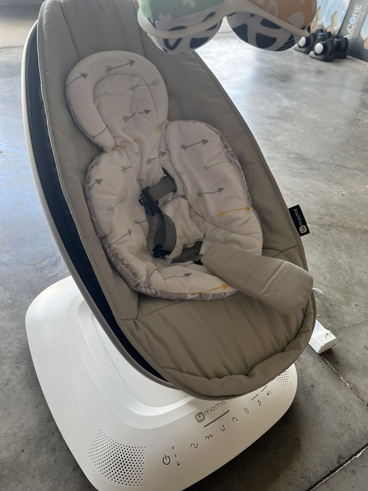 4moms Mamaroo Baby Swing