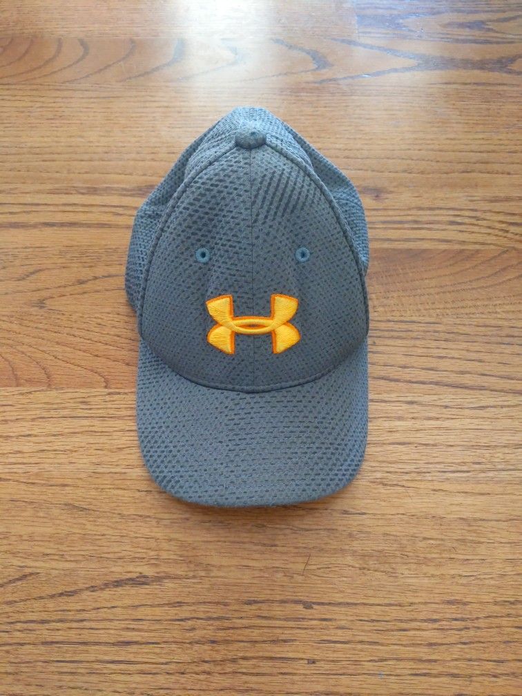 Under Armour Kids Fitted Hat Size S/M