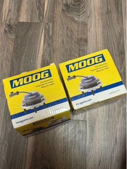 MOOG Front Wheel bearing/Hub assembly