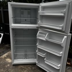 Fridge Amana Running Great 