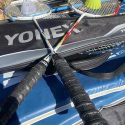 A Set Of 2 Adults Badminton Rackets New 