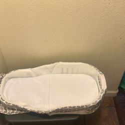 Potable Baby Lounger