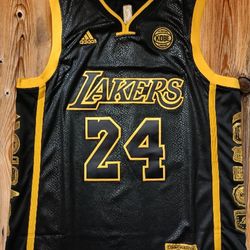 Los Angeles Lakers Jersey Kobe Bryant 