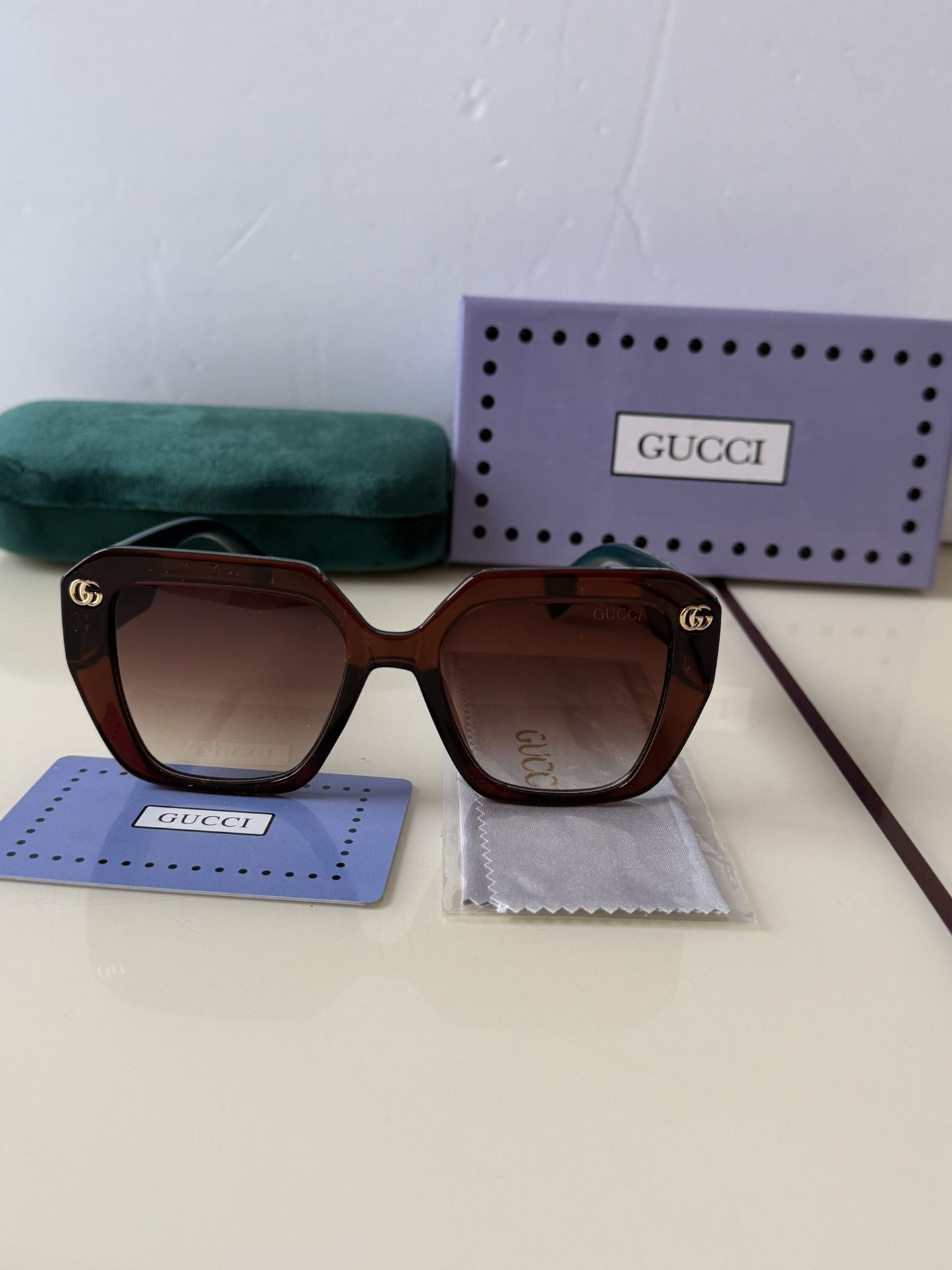 Sunglasses 😎