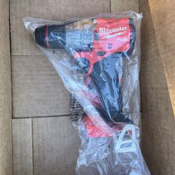 Milwaukee M18 Hammer Drill 