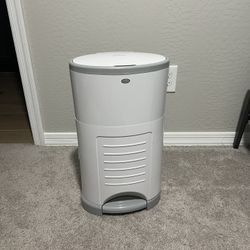 Dekor Diaper Pail New 