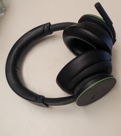Wireless Xbox headphones