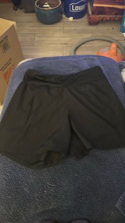 Hurley shorts size small