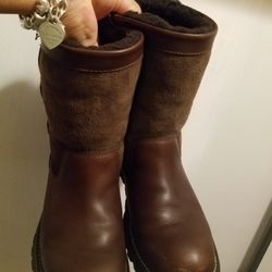 Sz7 Brown Leather Suede Uggs Yes Available