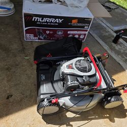 Murray 140cc Self Propelled Mower New $300 Price FIRM/ Nueva PRECIO FIRME $300