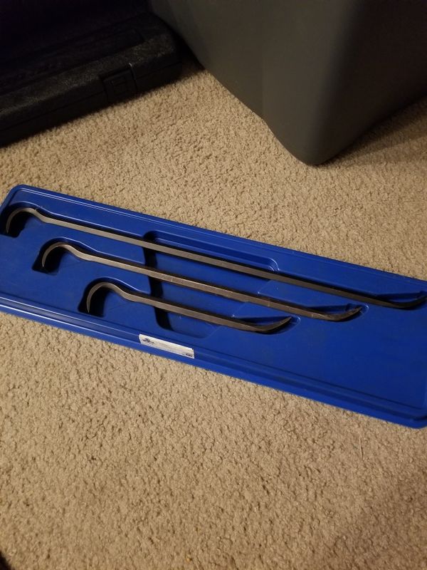 Cornwell Tools PB3ST Punch & Pry 3pcs pry bar set for Sale in Milwaukee